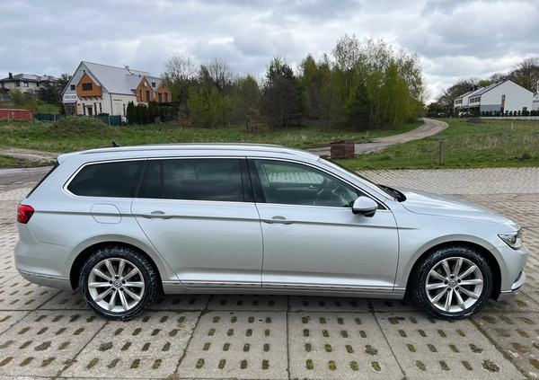 Volkswagen Passat cena 57600 przebieg: 283000, rok produkcji 2015 z Gdańsk małe 67